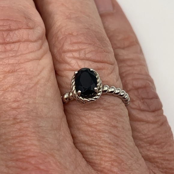 Sterling Silver Black Faceted Rhinestone Ring with Rope Detail Around Stone 7.5 - Picture 6 of 8